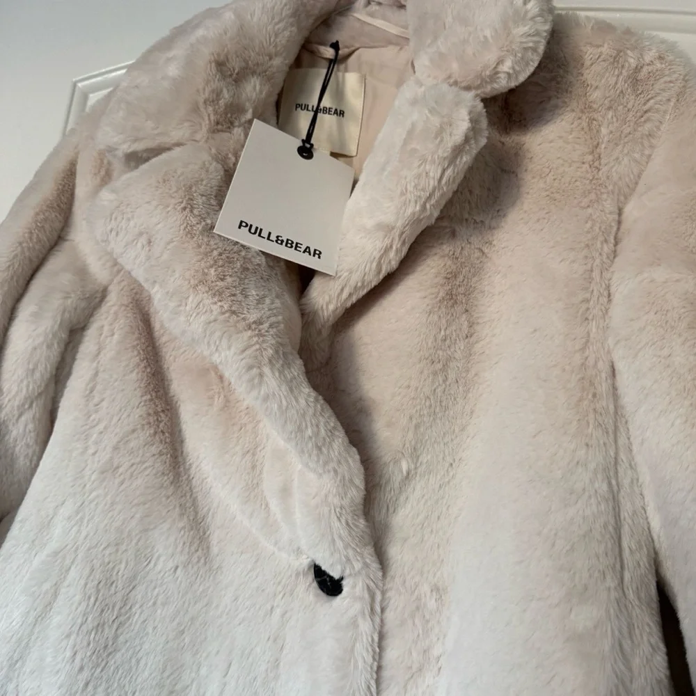 Pull&Bear Luxe Cream Faux Fur Coat - Plush Winter Statement Piece - New - Small - Picture 2 of 11